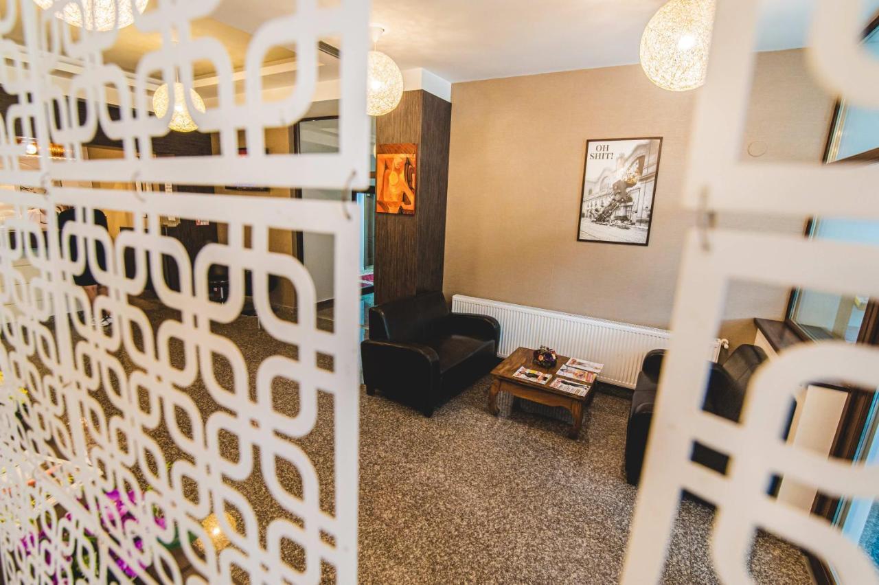 Hotel Class เบรโซย ภายนอก รูปภาพ